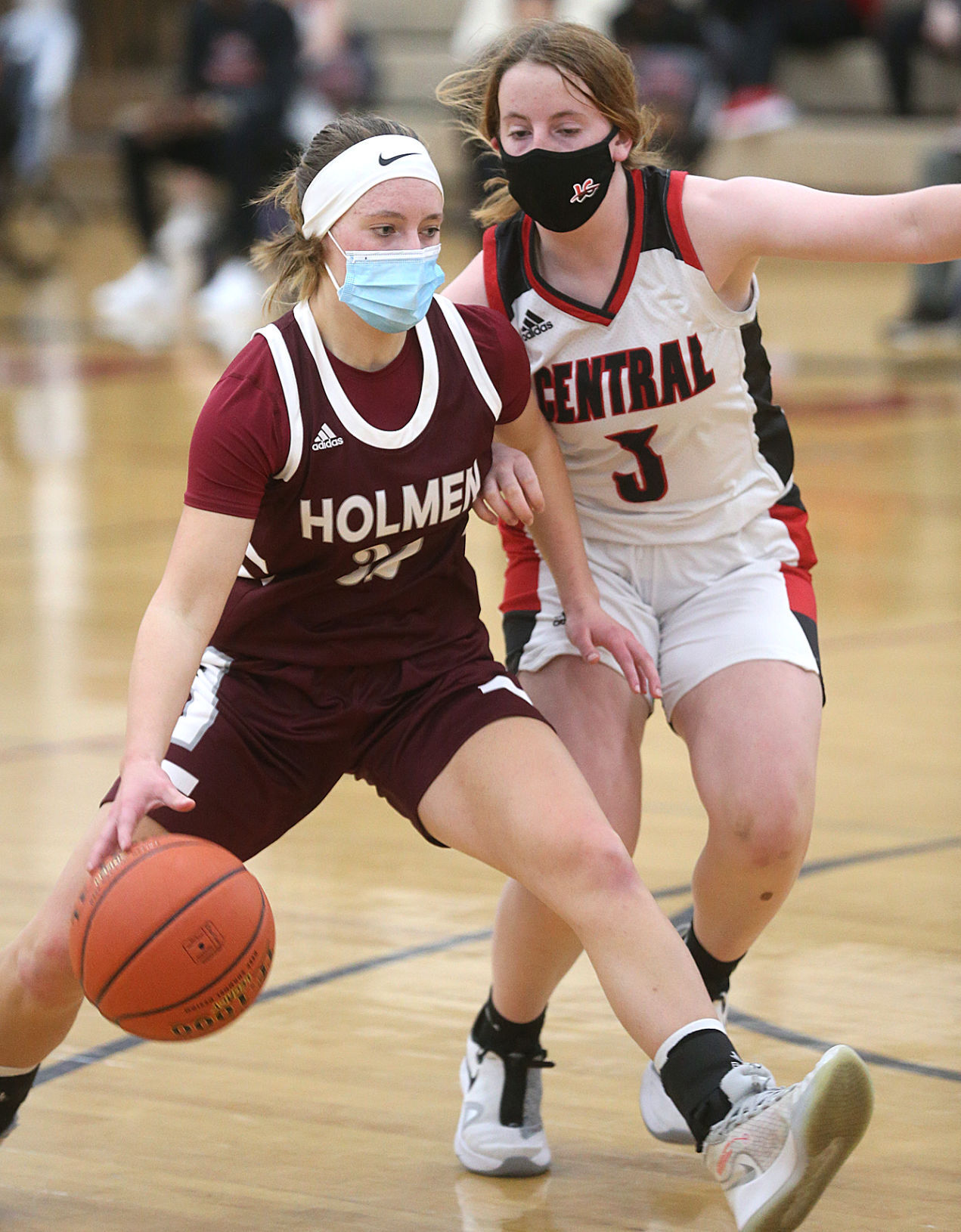 January 26: Holmen vs Central